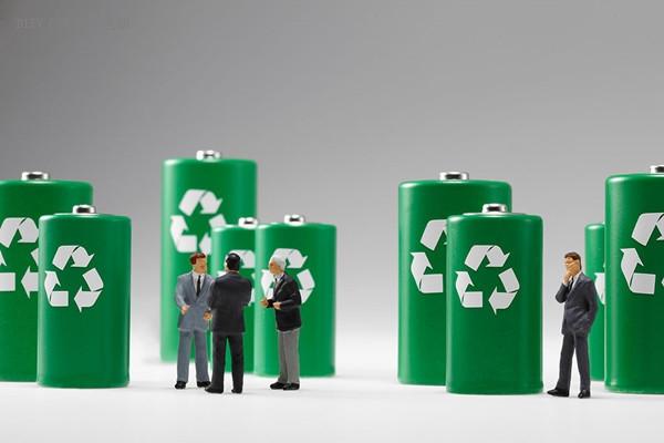 劍橋大學(xué)設(shè)計了一種新型電池，儲電量達(dá)到鋰電池5倍